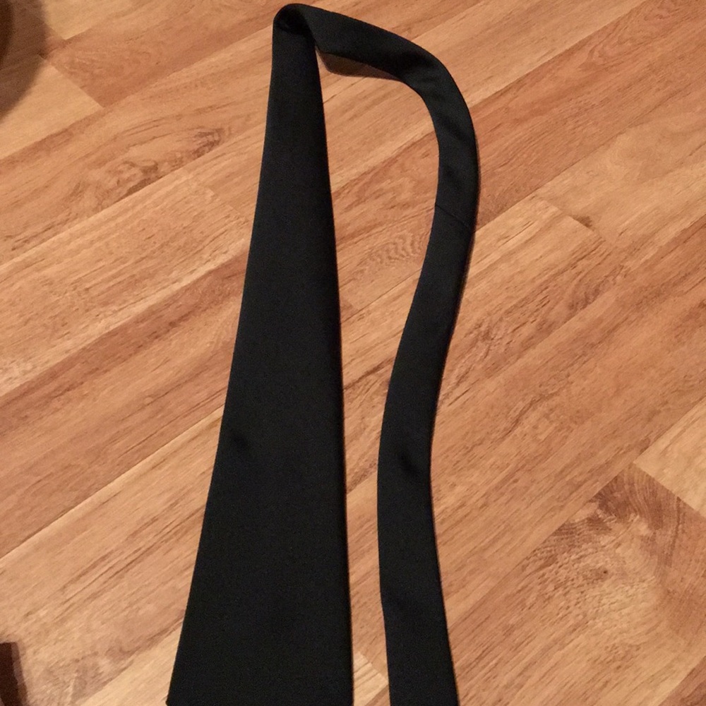 Black tie